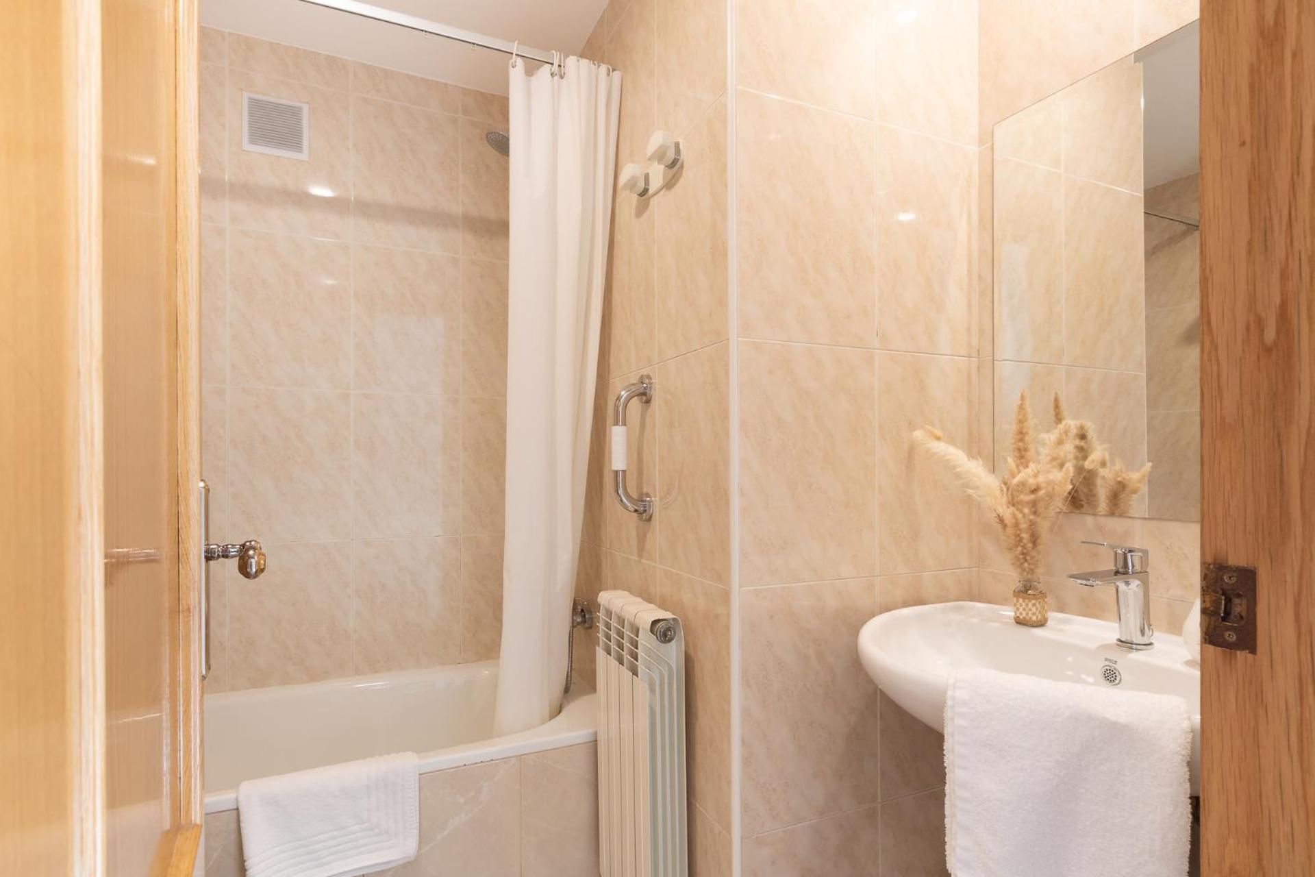 Hostal Lobrega Torrecilla en Cameros Luaran gambar