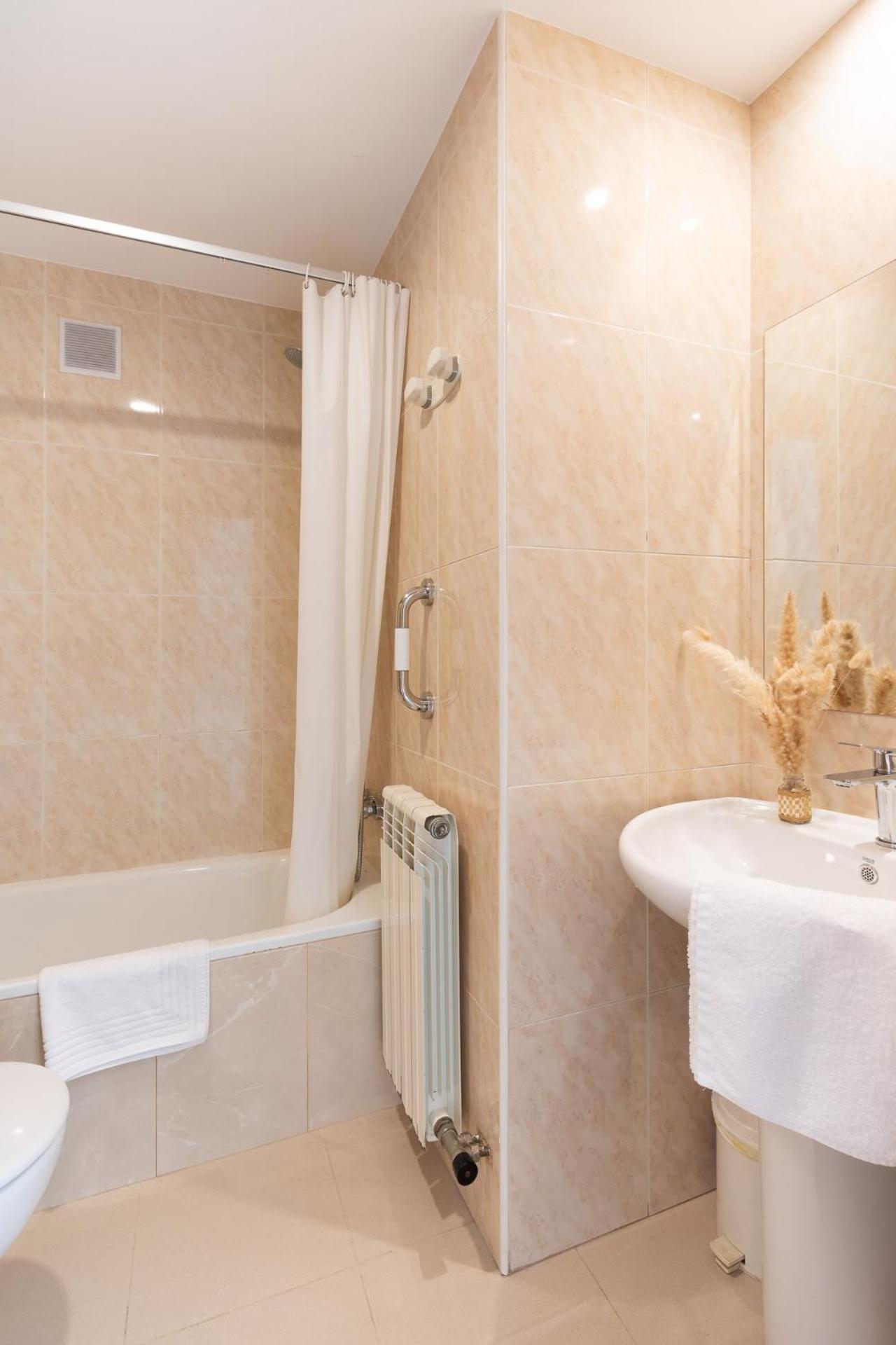 Hostal Lobrega Torrecilla en Cameros Luaran gambar